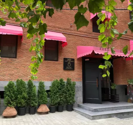 Elle Boutique Hotel